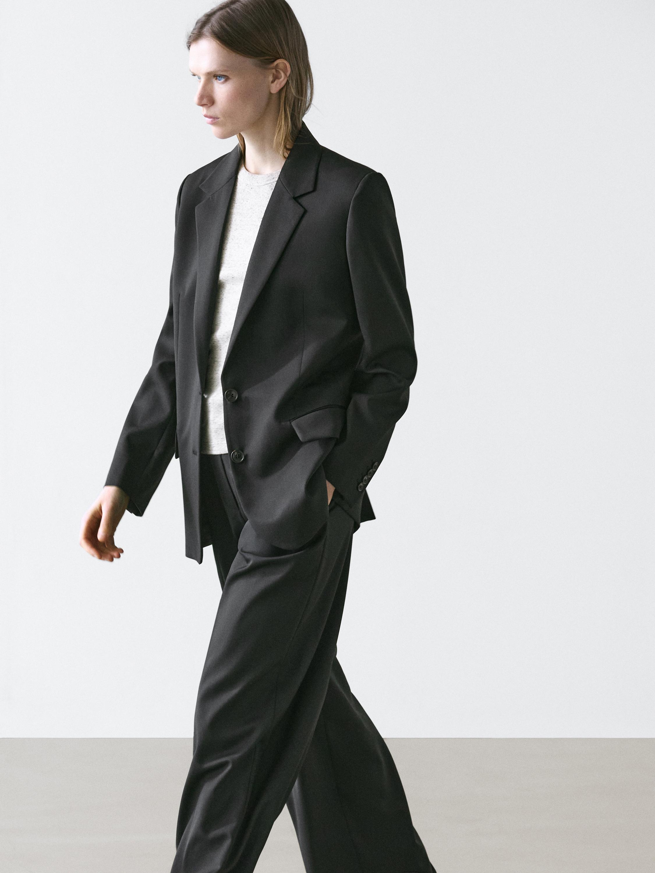 100% extra fine wool two-button blazer